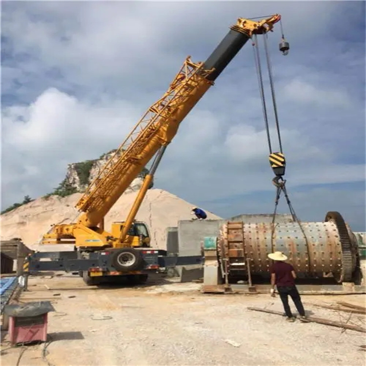 沿滩吊车的运输费用是否包含在租赁费用中