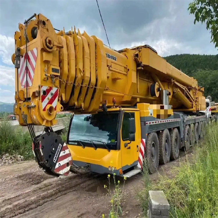 沿滩附近100吨吊车出租电话